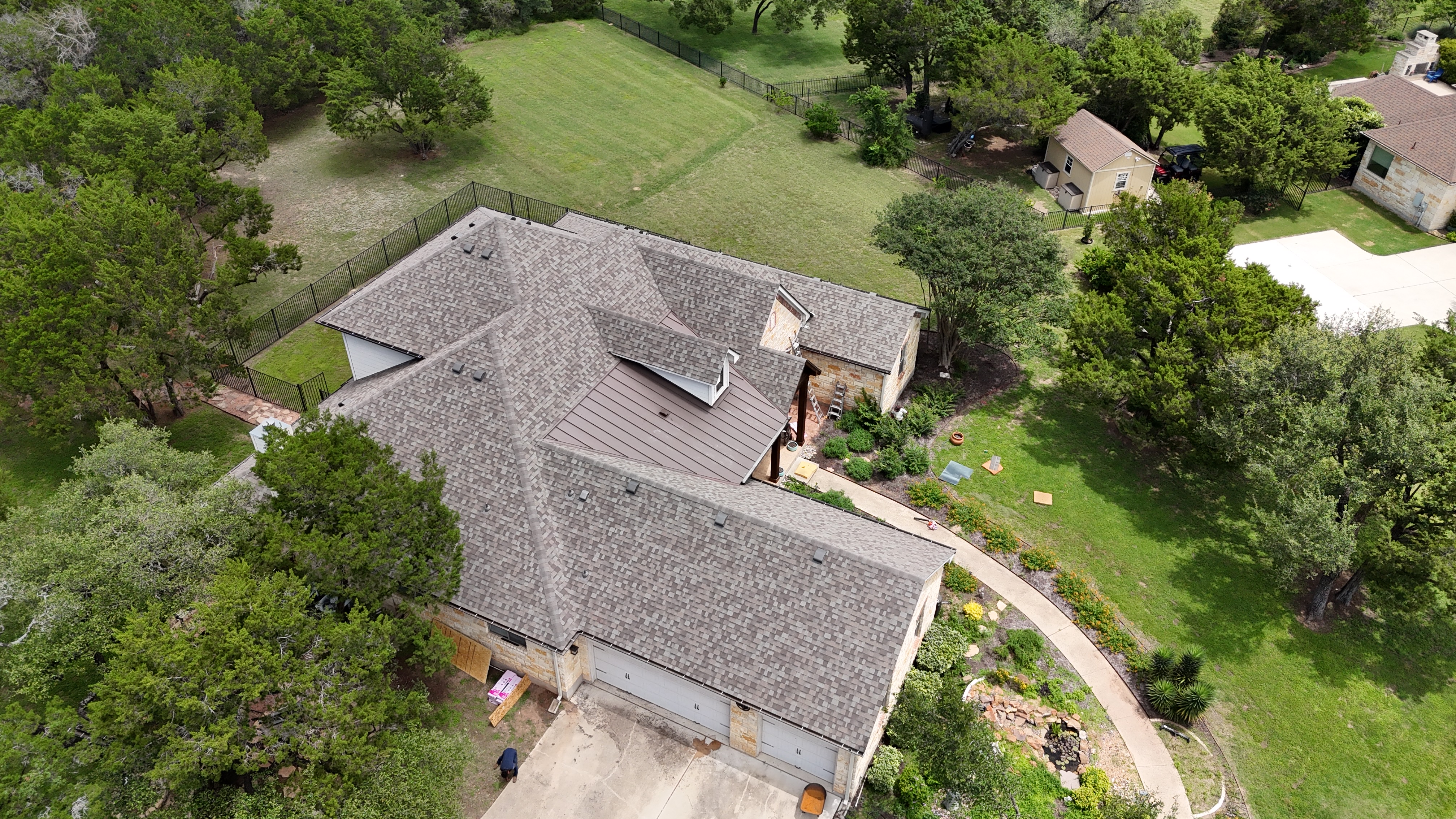 THE KERUSSO ROOFING